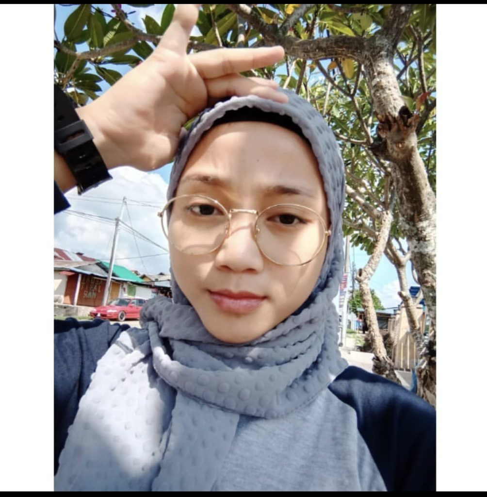 zahra mahasiswi