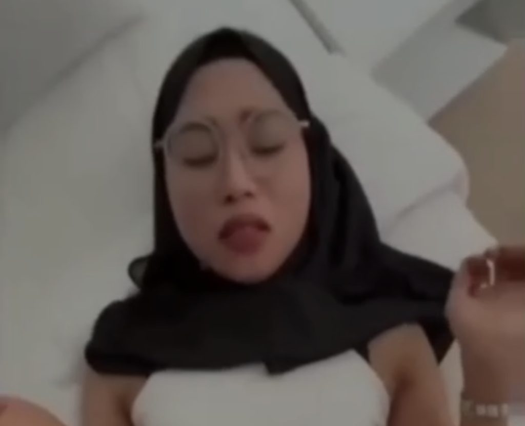 mahasiswi dan om