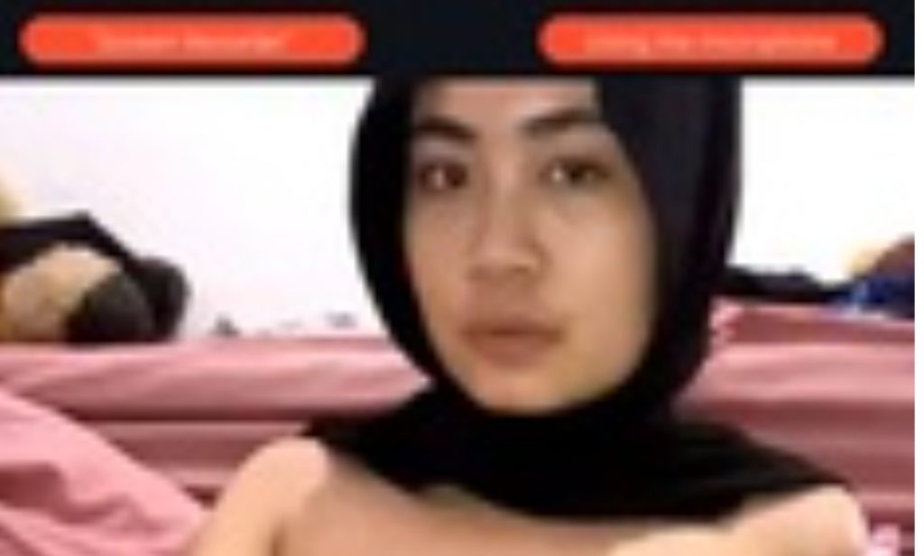 selena jilbab