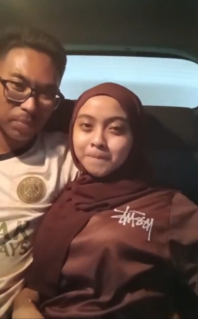 udah bosen dikamar