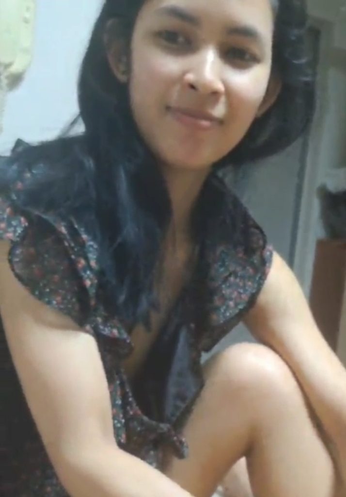 dengerin percakapannya