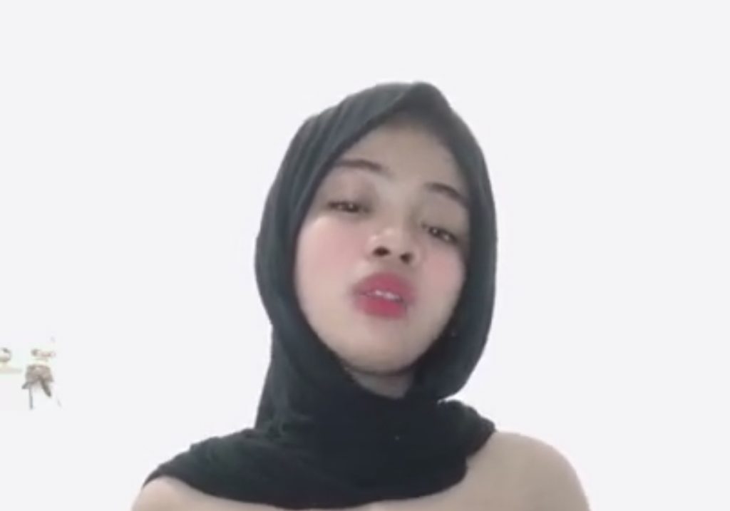Jilbab hitam