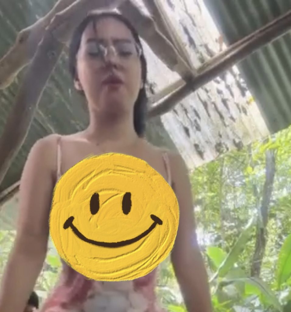 Cepet cepet keburu ketahuan