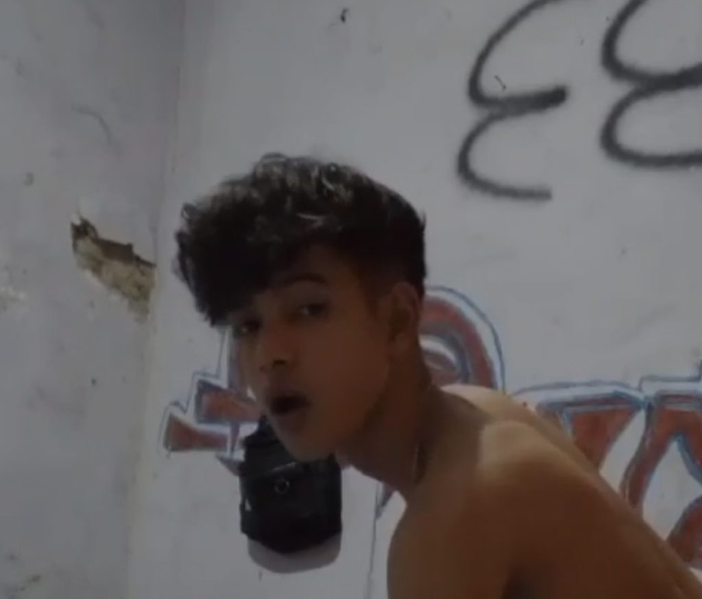 ngerjain pacar temen kobam crt dalam
