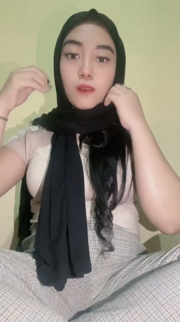 Ukhty catlyin blunder