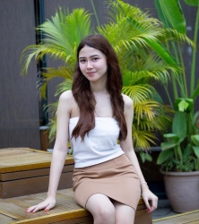 dengerin percakapannya