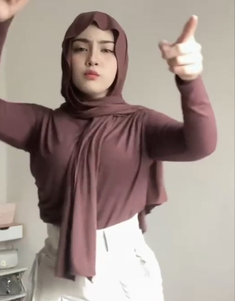 izza tiktoker korban koncil