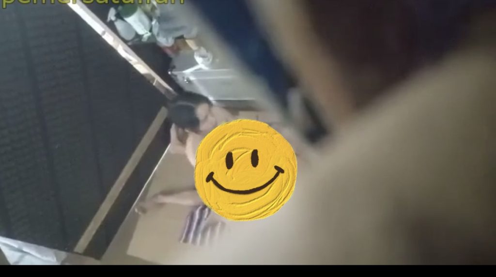 intip tetangga kosan