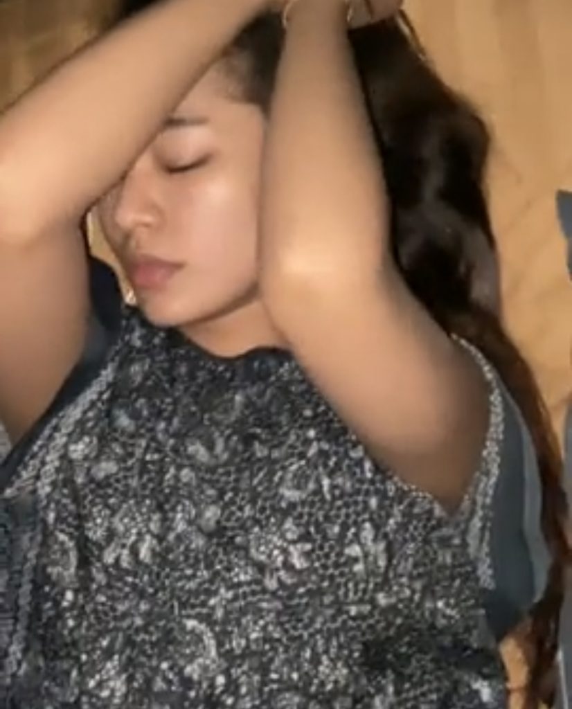 mumpung ibu kos pergi