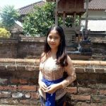 dosen dan mahasiswi bali
