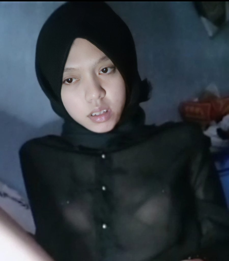 hijab hitam andalan