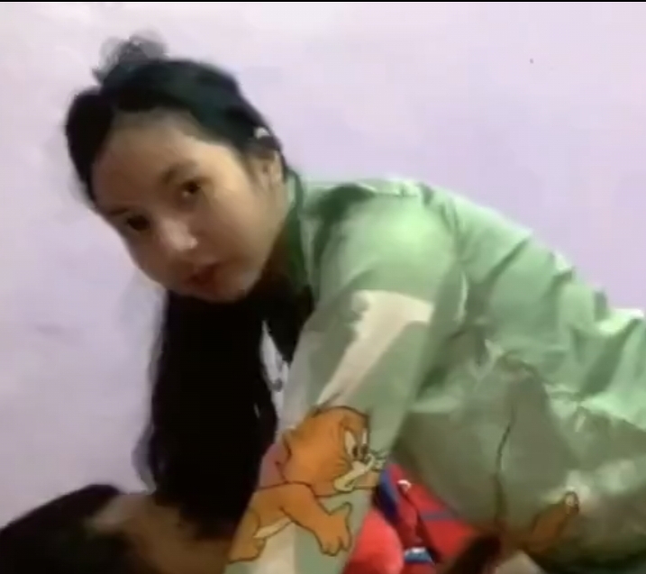 ayang cantik jago diatas