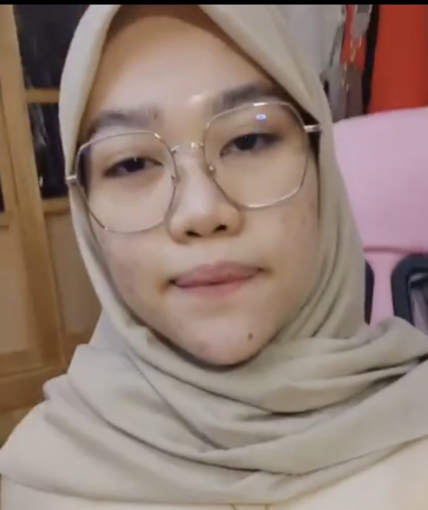 hijaber kacamata