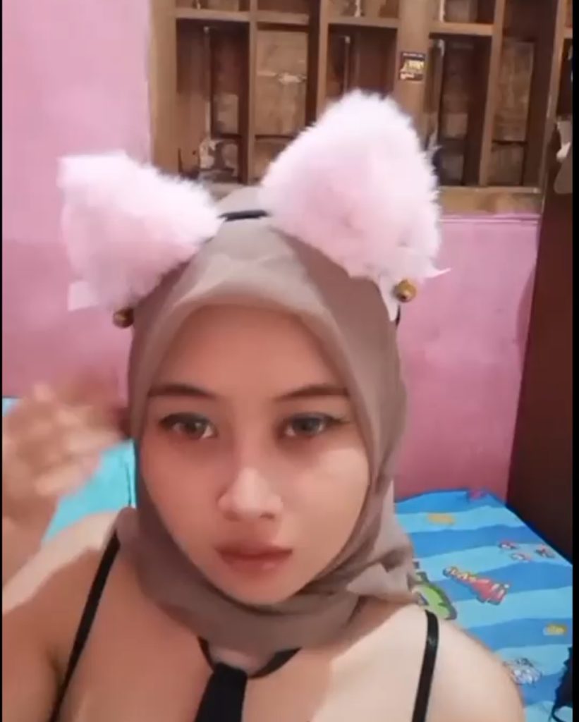 ukhti kamar pink