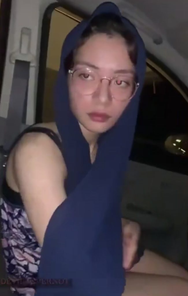 ukhti digarap di mobil