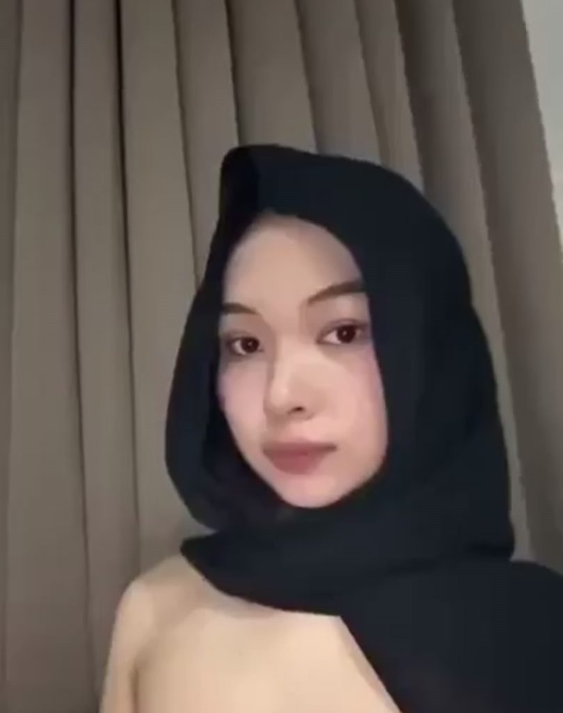hijab hitam
