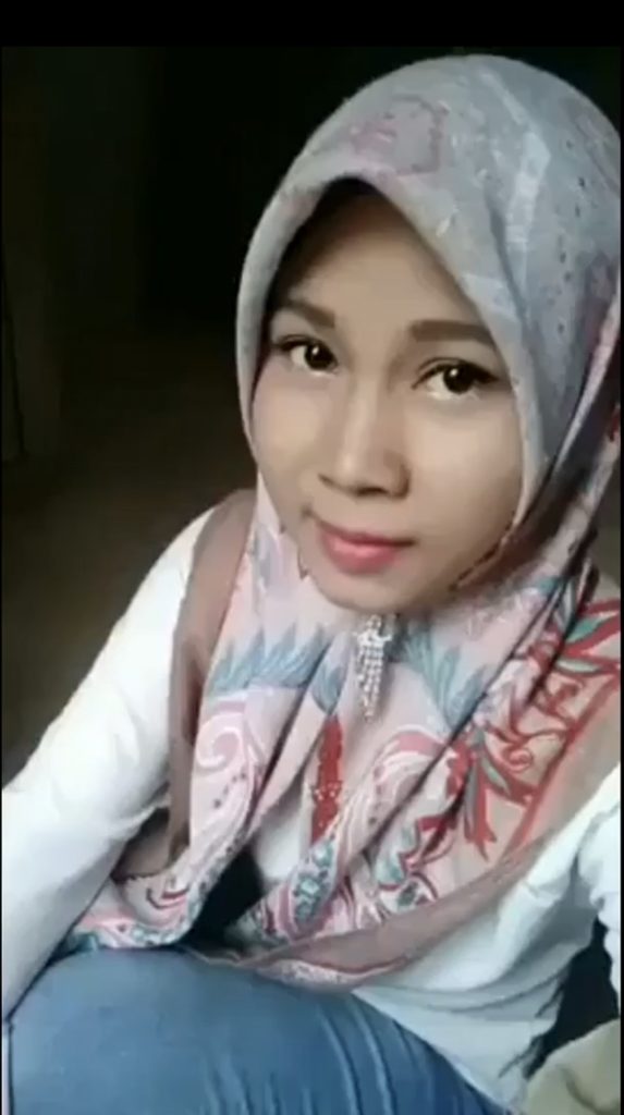 tante hijab