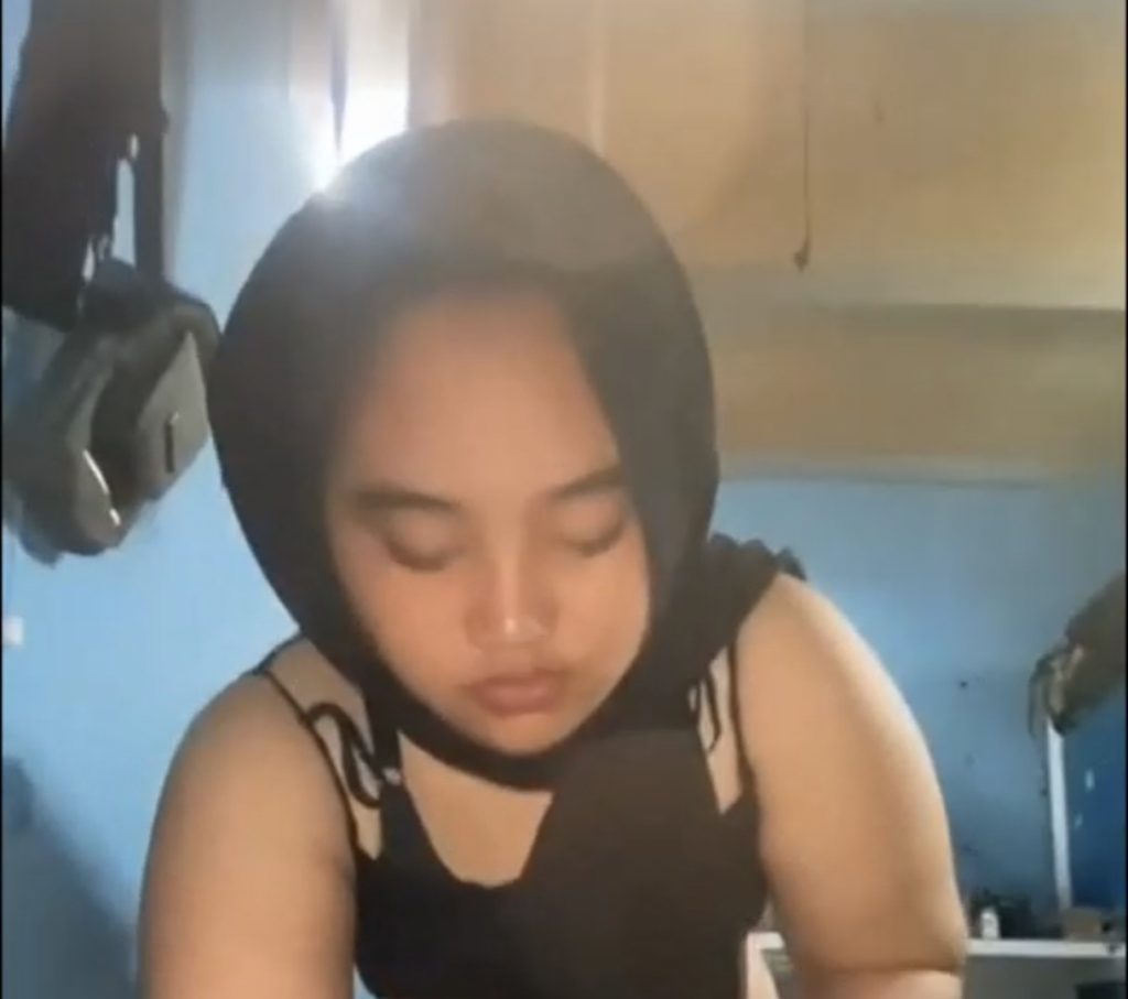 penjaga konter pulsa